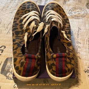 Steve Madden sneakers